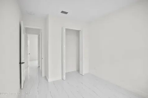 2886 Grant Avenue SE Palm Bay FL 32909