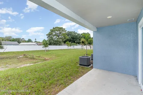 1605 Par Street NE Palm Bay FL 32905