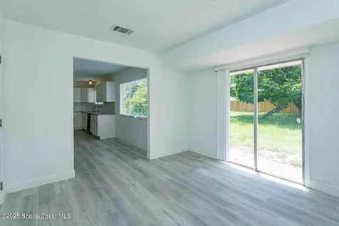 940 Hampshire Avenue NE Palm Bay FL 32905