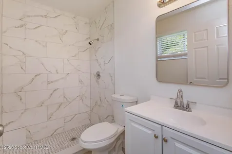 940 Hampshire Avenue NE Palm Bay FL 32905