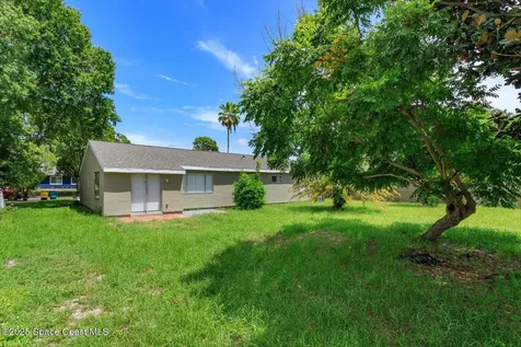 940 Hampshire Avenue NE Palm Bay FL 32905