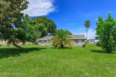 940 Hampshire Avenue NE Palm Bay FL 32905