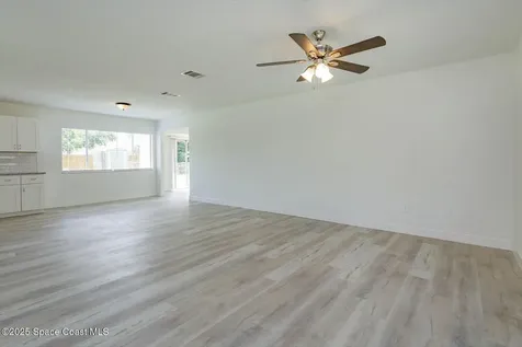 940 Hampshire Avenue NE Palm Bay FL 32905