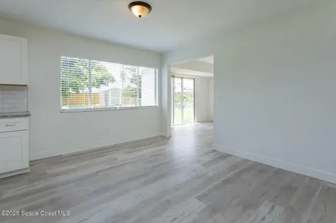 940 Hampshire Avenue NE Palm Bay FL 32905