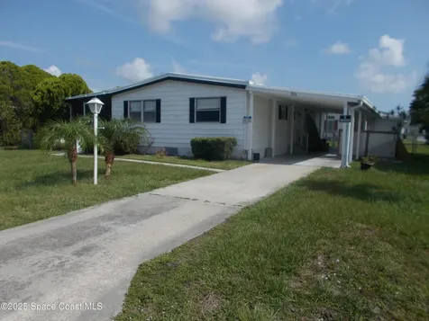 906 Spruce Street Sebastian FL 32976