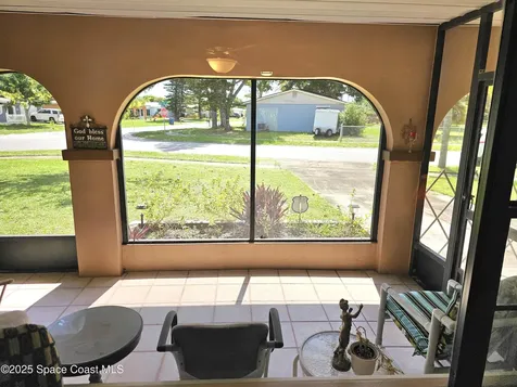 898 Hampton Drive NE Palm Bay FL 32905