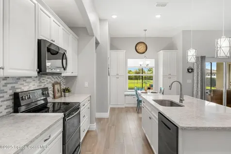 4009 Gardenwood Circle Grant FL 32949