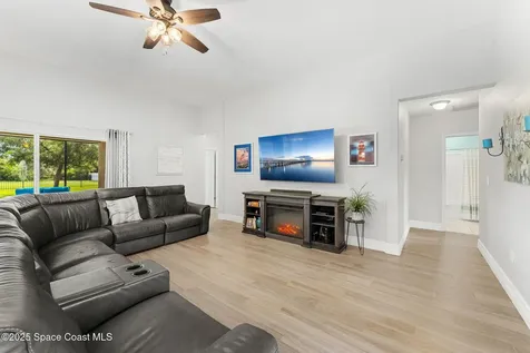 4009 Gardenwood Circle Grant FL 32949