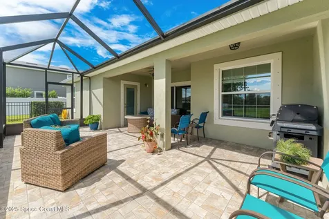 4009 Gardenwood Circle Grant FL 32949