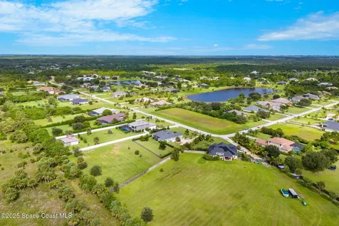 4009 Gardenwood Circle Grant FL 32949