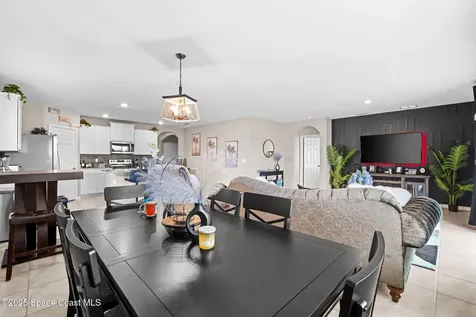 1954 Farmhouse Road SE Palm Bay FL 32909