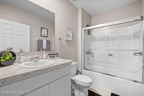 1954 Farmhouse Road SE Palm Bay FL 32909