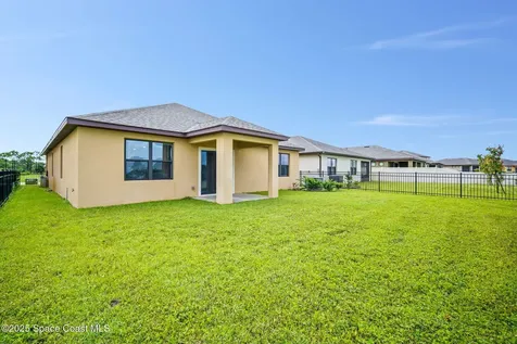 1954 Farmhouse Road SE Palm Bay FL 32909