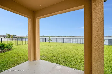 1954 Farmhouse Road SE Palm Bay FL 32909