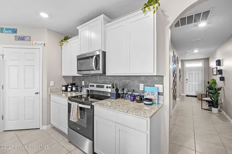 1954 Farmhouse Road SE Palm Bay FL 32909