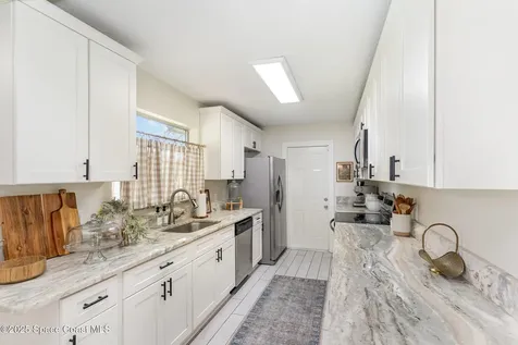 530 Truman Street SW Palm Bay FL 32908