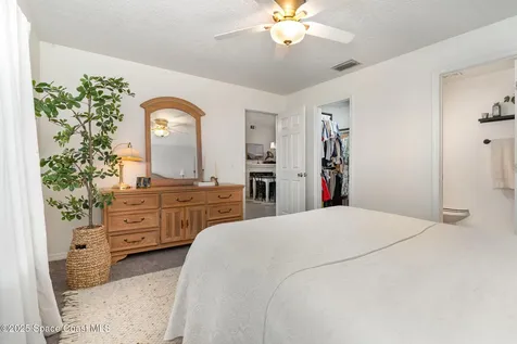 530 Truman Street SW Palm Bay FL 32908