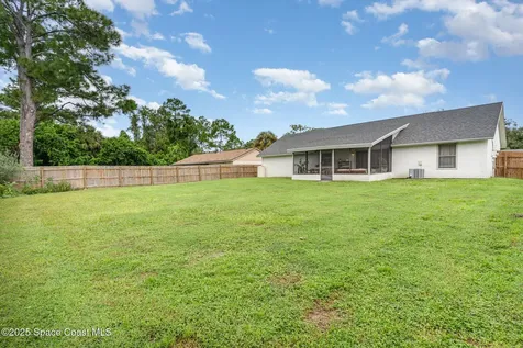 530 Truman Street SW Palm Bay FL 32908