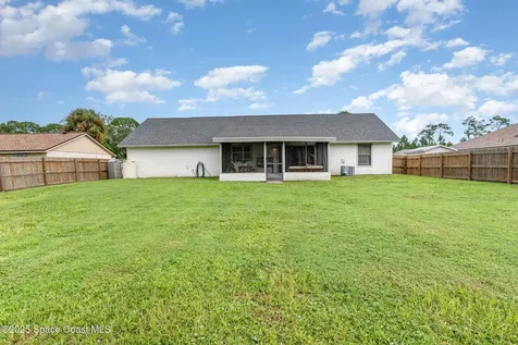 530 Truman Street SW Palm Bay FL 32908