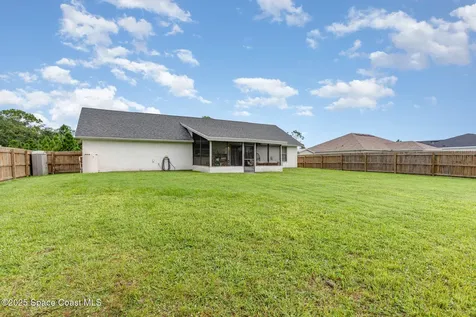 530 Truman Street SW Palm Bay FL 32908