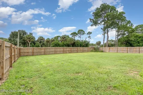 530 Truman Street SW Palm Bay FL 32908