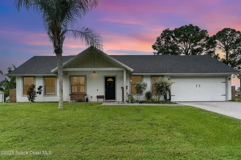 530 Truman Street SW Palm Bay FL 32908