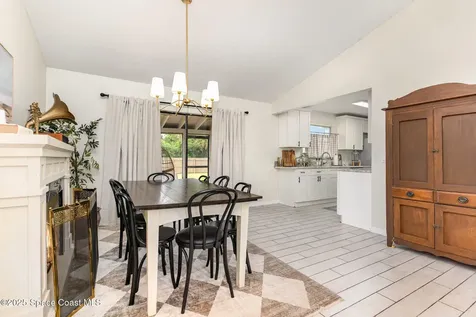 530 Truman Street SW Palm Bay FL 32908