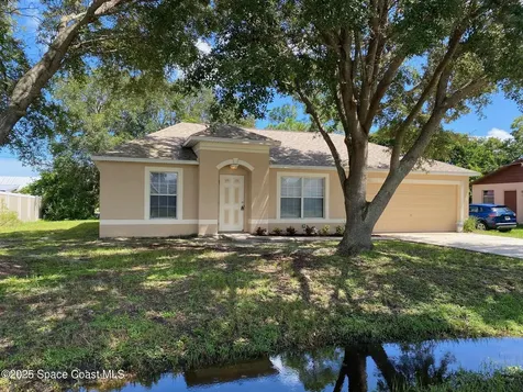 147 Oakcrest Avenue NE Palm Bay FL 32907