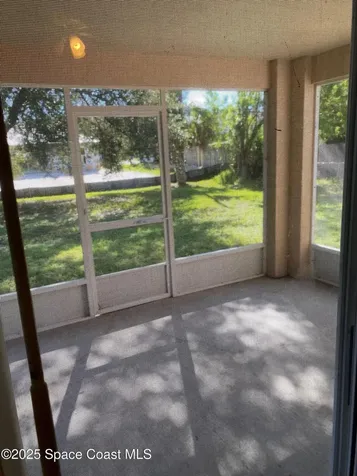 147 Oakcrest Avenue NE Palm Bay FL 32907