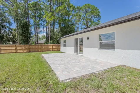 1670 Heartwellville Street NW Palm Bay FL 32907
