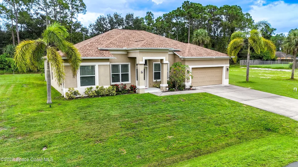 185 Dandridge Avenue NW Palm Bay FL 32907