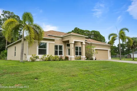185 Dandridge Avenue NW Palm Bay FL 32907