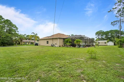 185 Dandridge Avenue NW Palm Bay FL 32907