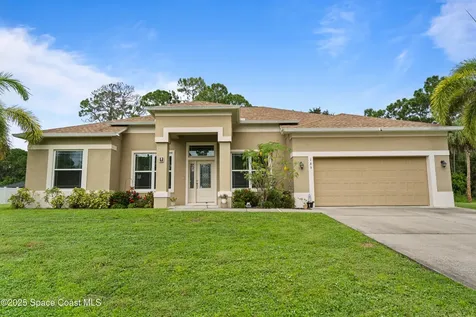 185 Dandridge Avenue NW Palm Bay FL 32907