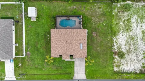 185 Dandridge Avenue NW Palm Bay FL 32907