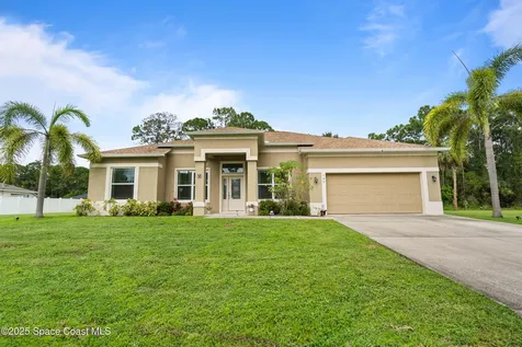 185 Dandridge Avenue NW Palm Bay FL 32907