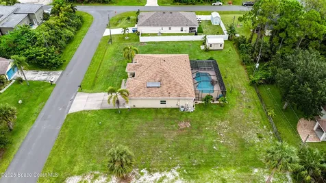 185 Dandridge Avenue NW Palm Bay FL 32907