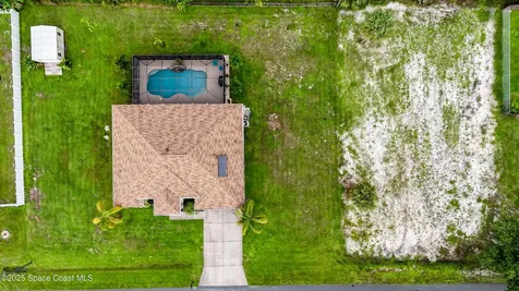 185 Dandridge Avenue NW Palm Bay FL 32907