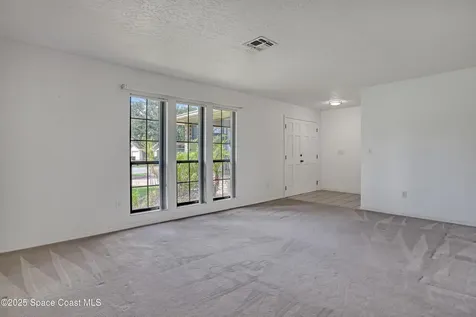 2048 Henry Avenue Melbourne FL 32904