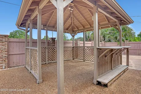 2048 Henry Avenue Melbourne FL 32904