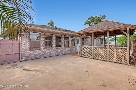 2048 Henry Avenue Melbourne FL 32904