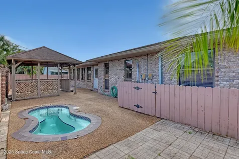 2048 Henry Avenue Melbourne FL 32904