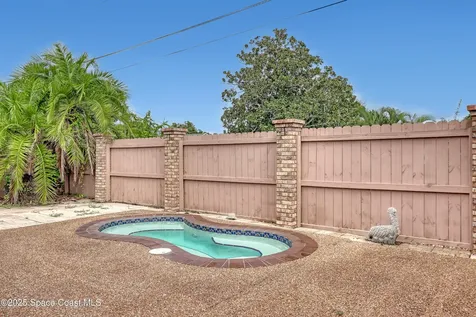 2048 Henry Avenue Melbourne FL 32904