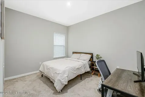 2420 Roygaris Street NW Palm Bay FL 32907