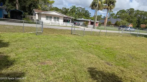 2235 Wood Street Melbourne FL 32904