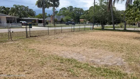 2235 Wood Street Melbourne FL 32904
