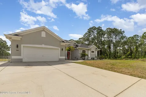 1681 Antique Terrace SE Palm Bay FL 32909