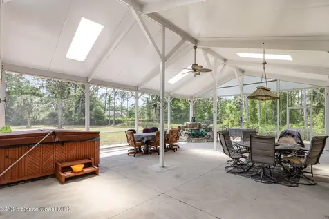1681 Antique Terrace SE Palm Bay FL 32909