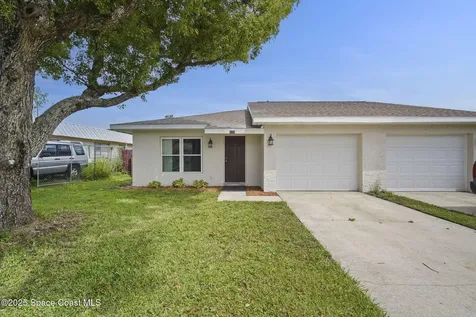 105 W Towne Place Titusville FL 32796