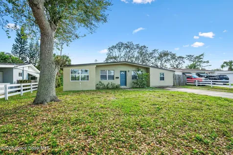 907 Espanola Way Melbourne FL 32901